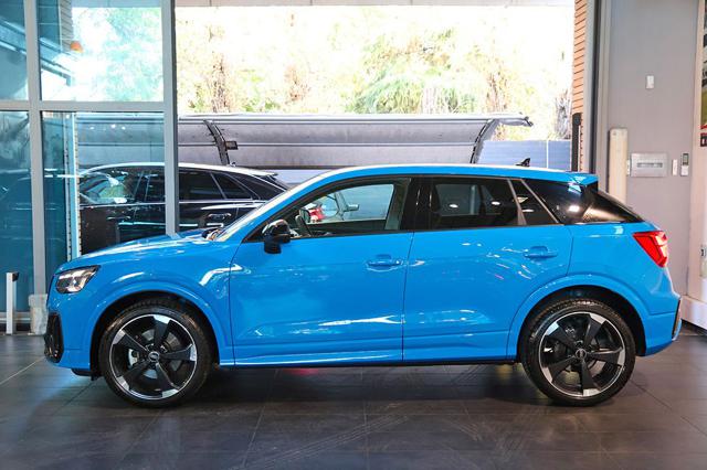 AUDI Q2 35 TFSI S-TRONIC IDENTITY BLACK - foto 3