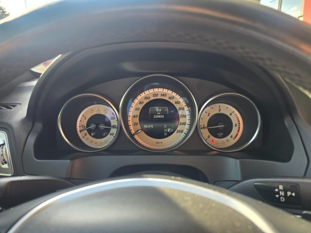 MERCEDES-BENZ E 220 CDI COUPÉ PREMIUM AMG AUTOMATICA - foto 6