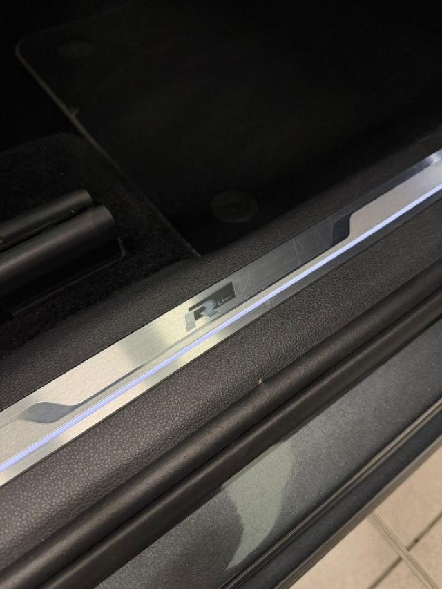 VOLKSWAGEN TIGUAN 2.0 BITDI SCR DSG 4MOTION EXECUT - foto 27