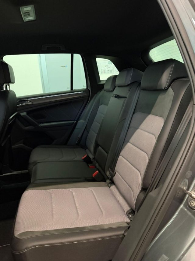 VOLKSWAGEN TIGUAN 2.0 BITDI SCR DSG 4MOTION EXECUT - foto 25