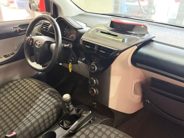 TOYOTA IQ 1.0 SOL - foto 8