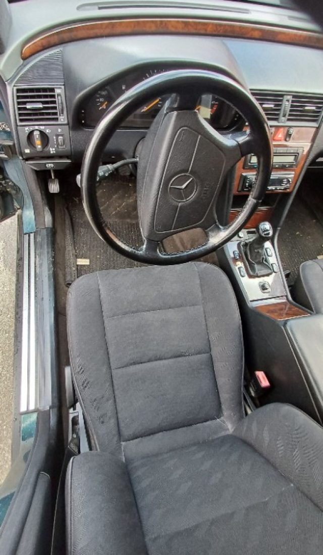 MERCEDES-BENZ C 180 S .W.  COMPRESO PASSAGGIO - foto 11