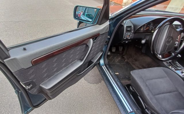 MERCEDES-BENZ C 180 S .W.  COMPRESO PASSAGGIO - foto 12
