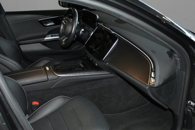 MERCEDES-BENZ E 220 D MILD HYBRID S.W. AMG LINE ADVA - foto 6