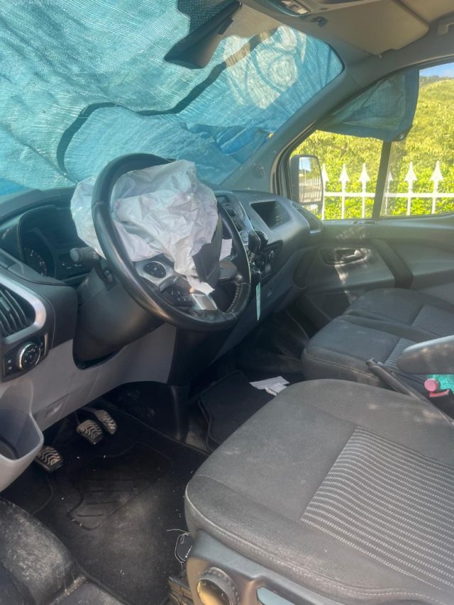 FORD TOURNEO CUSTOM 2.2 TDCI 125CV PL *SINISTRATO* - foto 8