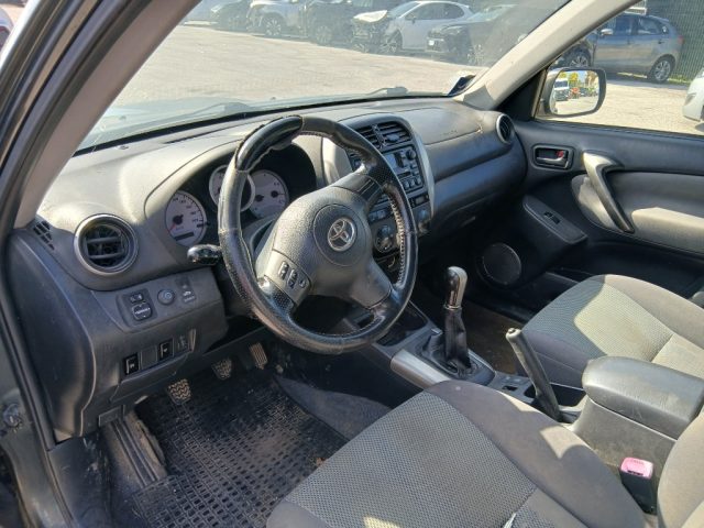 TOYOTA RAV 4 2.0 TDI D-4D CAT 5 PORTE - foto 9