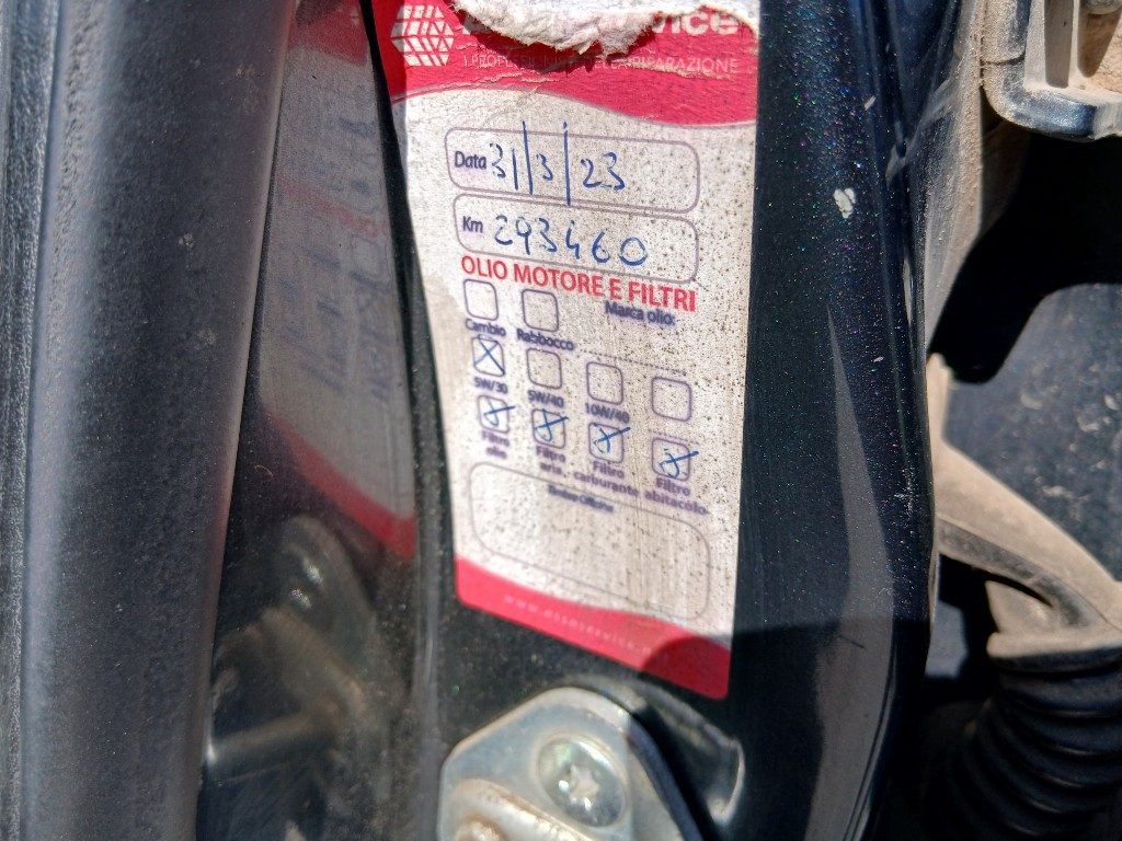 Bild von TOYOTA RAV 4 2.0 Tdi D-4D cat 5 porte del 10/2004 km 312491