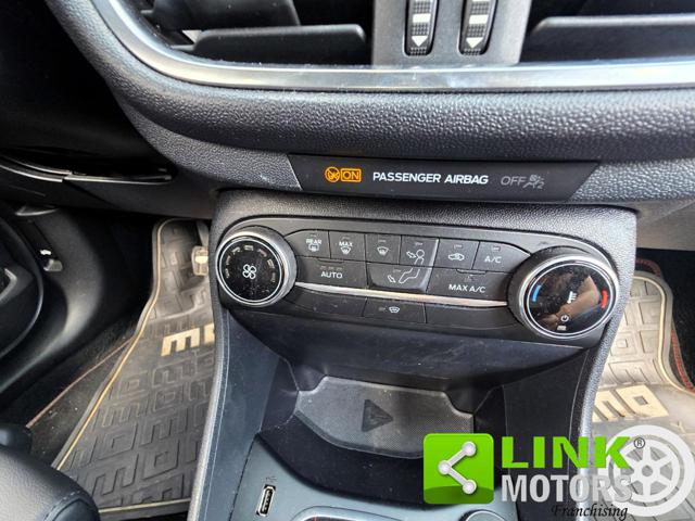 FORD FIESTA 1.5 ECOBOOST 200 CV 5 PORTE ST - foto 34