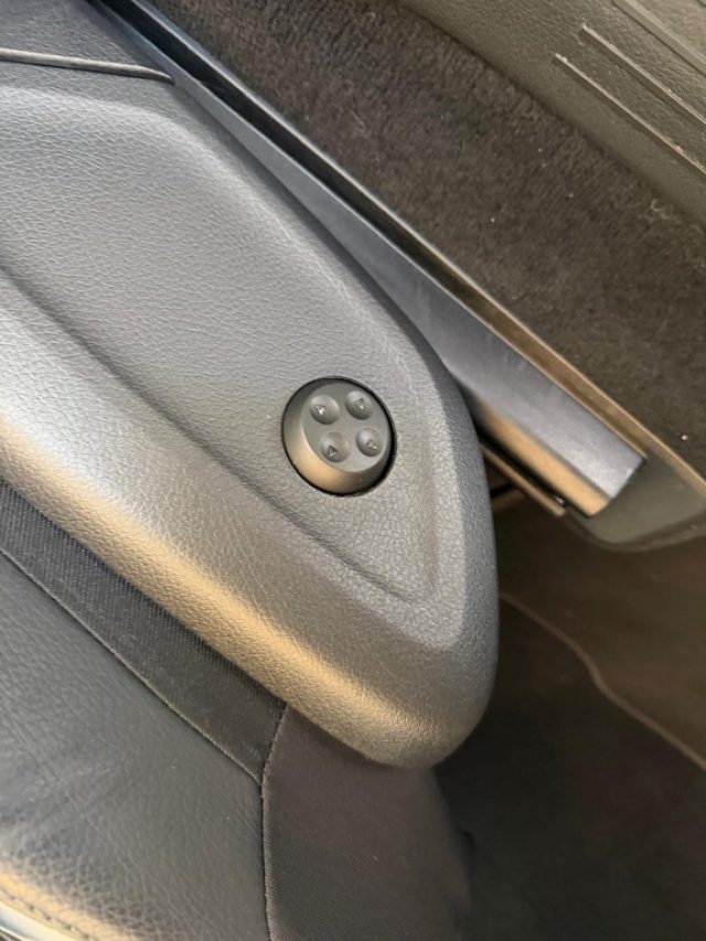 MERCEDES-BENZ GLE 400 D 4MATIC COUPÉ PREMIUM PLUS//TET - foto 26