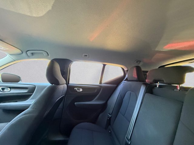 VOLVO XC40 1.5 T2 GEARTRONIC MOMENTUM CORE - foto 9