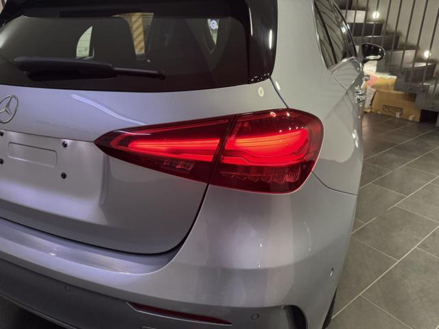 MERCEDES-BENZ A 180 AUTOMATIC AMG ADVANCED PLUS - foto 6