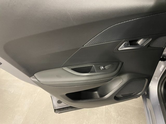 PEUGEOT 2008 1.2 HYBRID 145 CV E-DCS6 ALLURE - foto 15