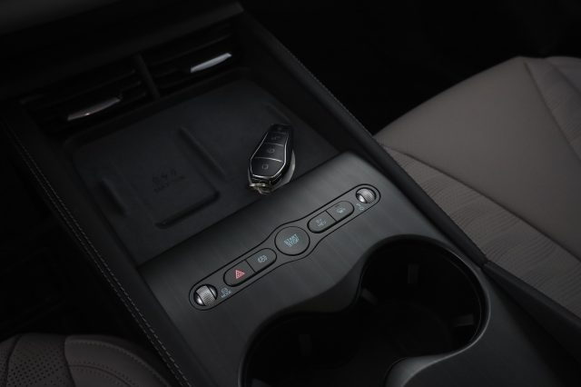 BYD SEAL 6 DM-I  DM-I 1.5 212 CV PHEV COMFO - foto 13