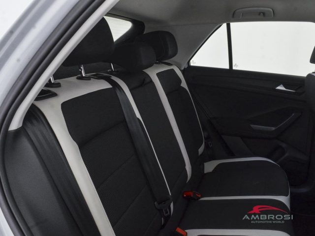 VOLKSWAGEN KTM T ROC 1.0 TSI ADVANCED - foto 11