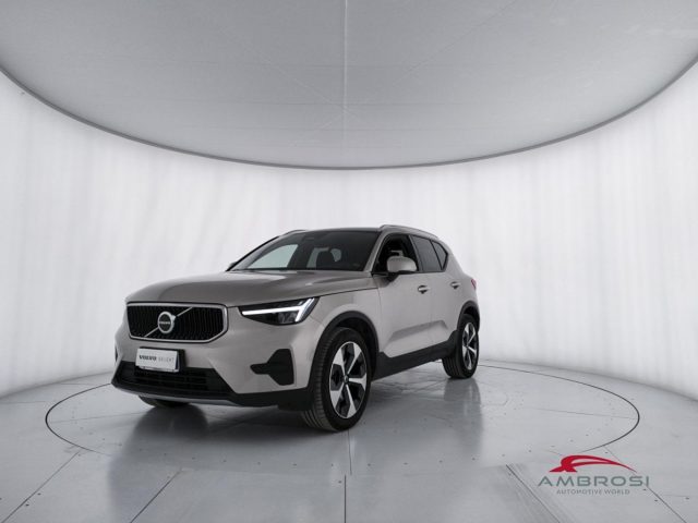 VOLVO XC40 2.0 B3 CORE AUTO - foto 1