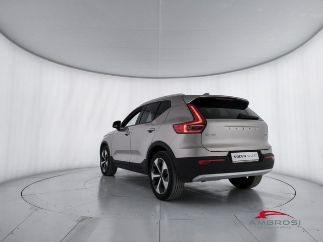 VOLVO XC40 2.0 B3 CORE AUTO - foto 4