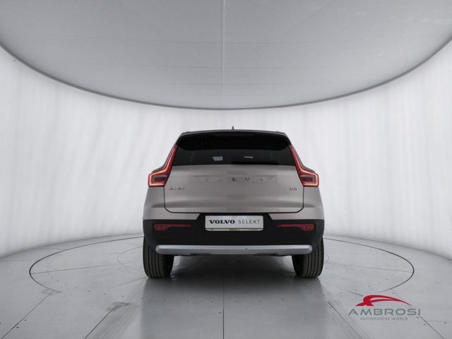 VOLVO XC40 2.0 B3 CORE AUTO - foto 8