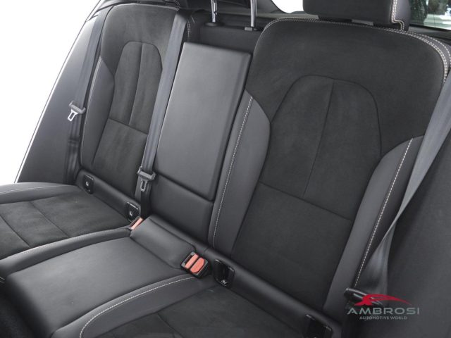 VOLVO XC40 2.0 B3 CORE AUTO - foto 12