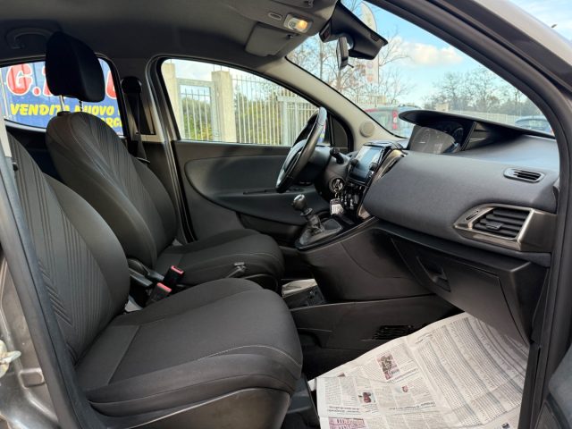LANCIA YPSILON HYBRID GOLD GARANZIA - foto 22
