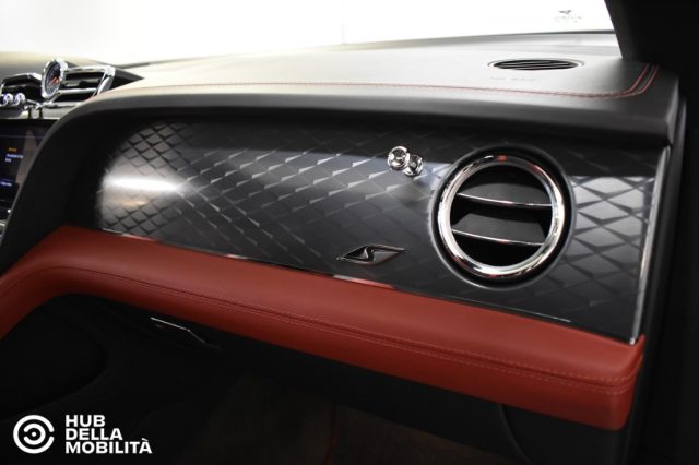 BENTLEY BENTAYGA V8 S MULLINER - foto 37