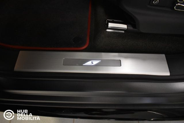 BENTLEY BENTAYGA V8 S MULLINER - foto 38