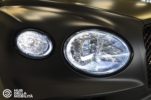 BENTLEY BENTAYGA V8 S MULLINER - foto 48