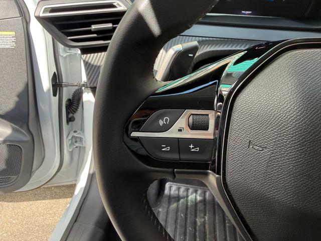 PEUGEOT 208 HYBRID 100 E-DCS6 ALLURE - foto 12