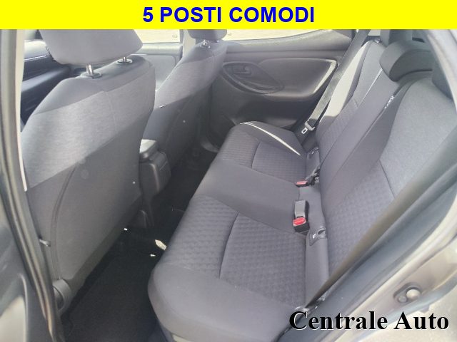 TOYOTA YARIS 1.5 HYBRID 5 PORTE LOUNGE - foto 12
