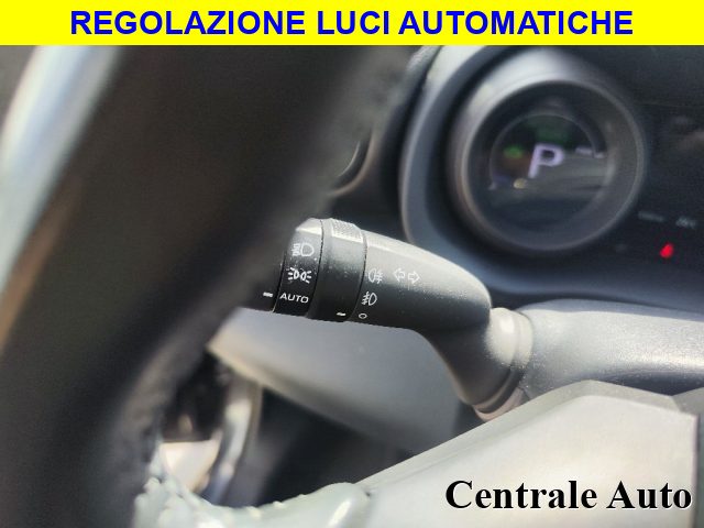 TOYOTA YARIS 1.5 HYBRID 5 PORTE LOUNGE - foto 15