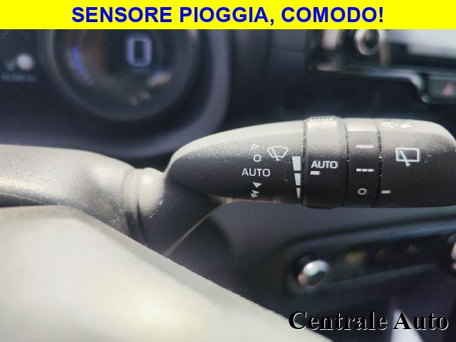 TOYOTA YARIS 1.5 HYBRID 5 PORTE LOUNGE - foto 16