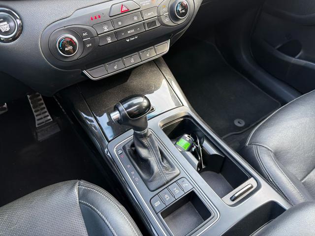 KIA SORENTO 2.2 CRDI AWD FEEL REBEL - foto 11