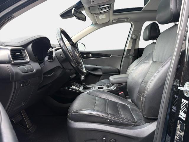 KIA SORENTO 2.2 CRDI AWD FEEL REBEL - foto 12