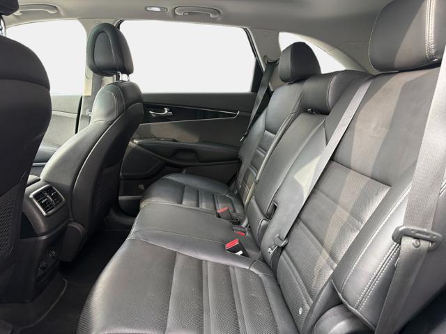 KIA SORENTO 2.2 CRDI AWD FEEL REBEL - foto 13