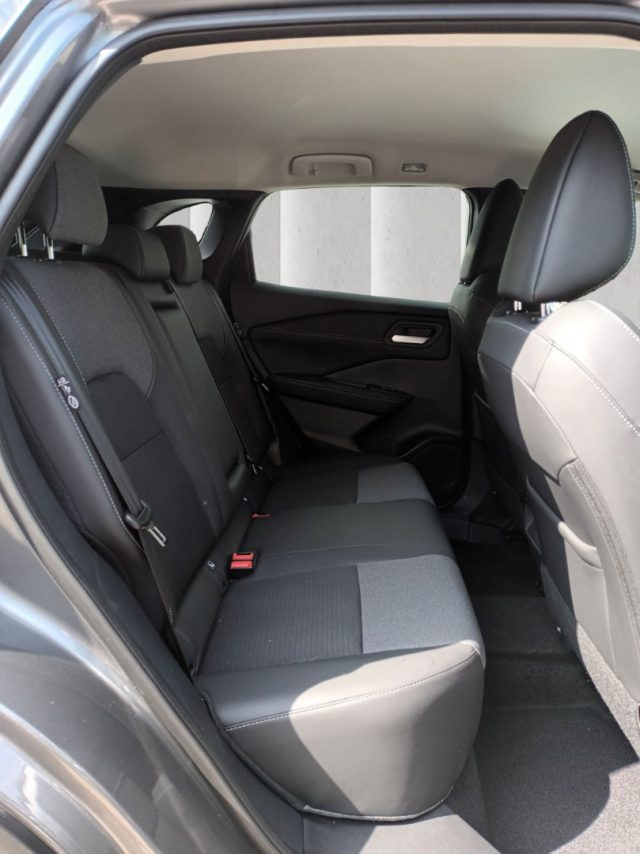 NISSAN QASHQAI 1300 MHEV N-CONNECTA 158CV AUTOM - foto 10