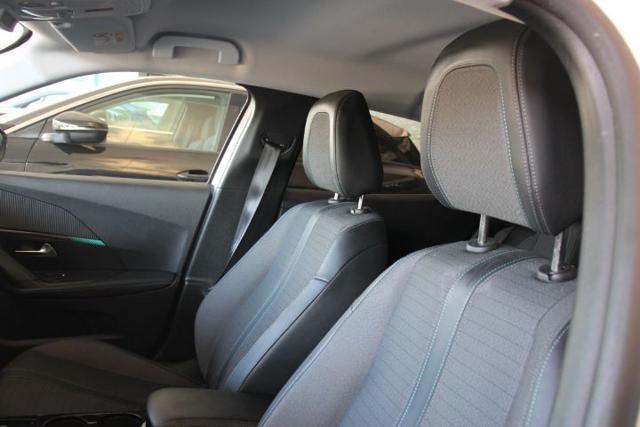 PEUGEOT 2008 BLUEHDI - foto 7