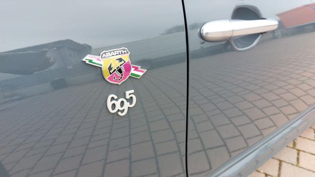 ABARTH 695 1.4 TURBO T-JET XSR YAMAHA LIMIT - foto 30
