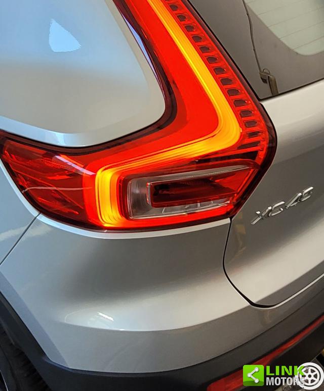 VOLVO XC40 D4 AWD GEARTRONIC R-DESIGN - foto 10