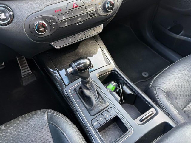 KIA SORENTO 2.2 CRDI AWD FEEL REBEL - foto 11