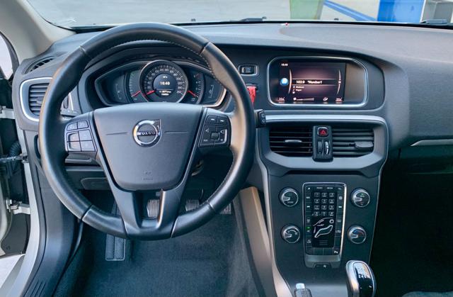 VOLVO V40 D3 KINETIC 150CV !!!!!!!!! EURO  - foto 13