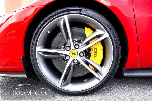 FERRARI 296 GTS LIFT-SED.EL.VENT.-CAM-CARBONIO - foto 17