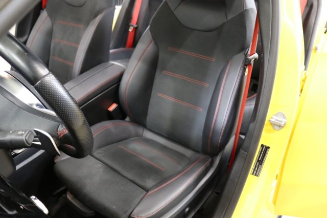 MERCEDES-BENZ A 35 AMG 4MATIC - foto 9