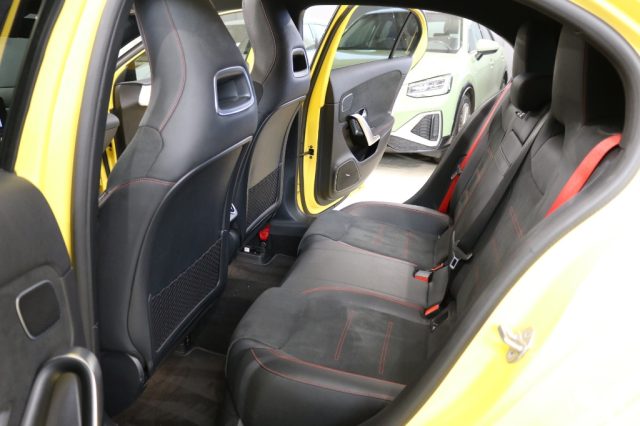 MERCEDES-BENZ A 35 AMG 4MATIC - foto 12