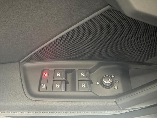 AUDI A3 SPB 30 TFSI S TRONIC S LINE EDIT - foto 3