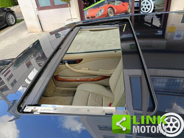 MERCEDES-BENZ 560 SEC - foto 26
