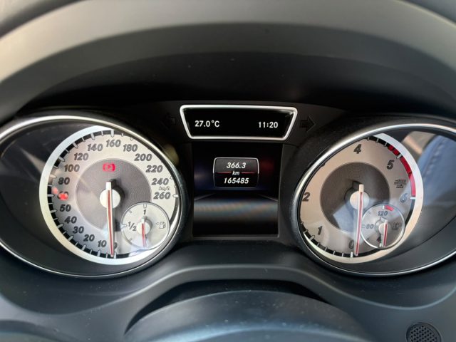 MERCEDES-BENZ CLA 180 CDI PREMIUM AMG - foto 11