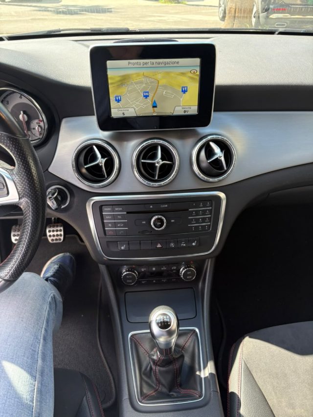 MERCEDES-BENZ CLA 180 CDI PREMIUM AMG - foto 13