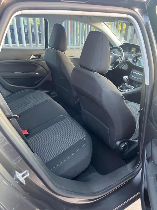 PEUGEOT 308 BLUEHDI 130 S&S SW BUSINESS - foto 12