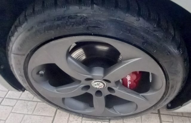 ALFA ROMEO GIULIA 2.2 TURBODIESEL 190 CV AT8 EXECU - foto 6