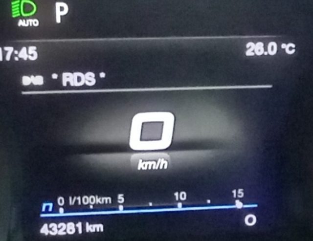 ALFA ROMEO GIULIA 2.2 TURBODIESEL 190 CV AT8 EXECU - foto 12