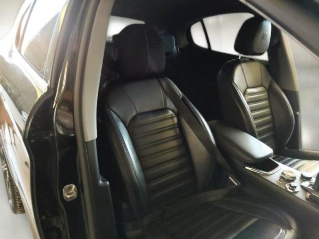 ALFA ROMEO STELVIO 2.2 TURBODIESEL 190 CV AT8 Q4 TI - foto 11